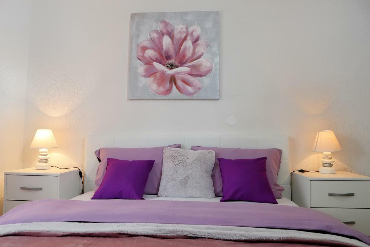 Apartman Sofia Оточац Екстер'єр фото